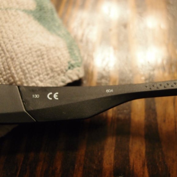 DRAGON ENDURO X WRAP SUNGLASSES-WITH HARD CASE. UNISEX NON POLAR - Picture 5 of 10